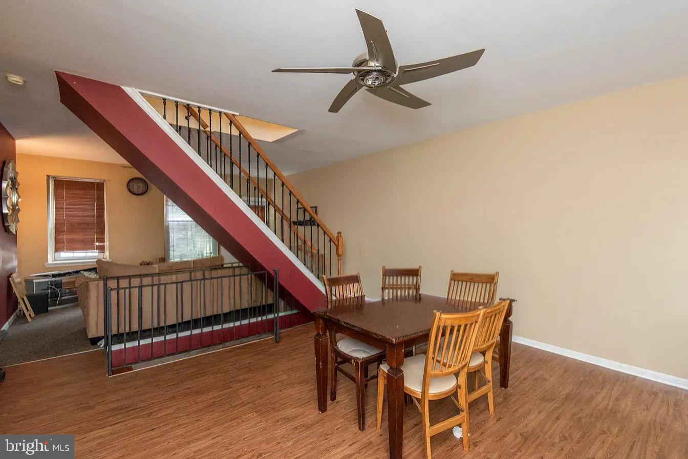 235 Hermitage St – photo 5