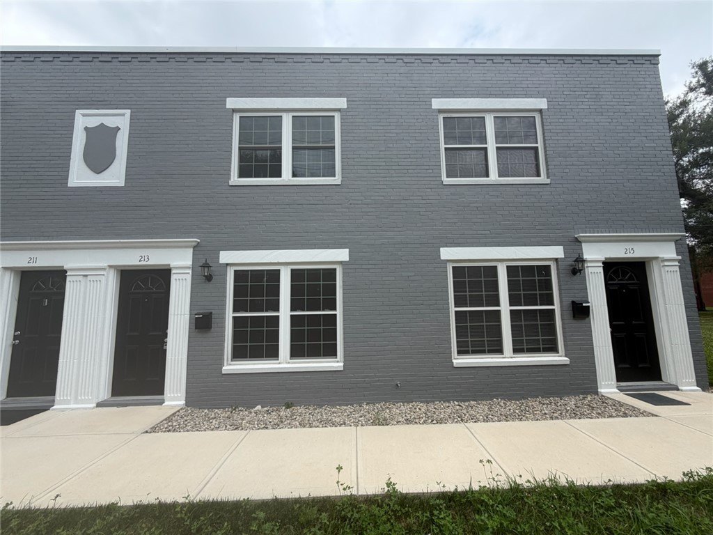 213 South St – photo 1