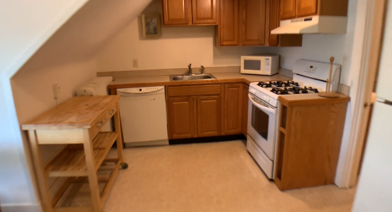 210 Williams St unit 3 – photo 3