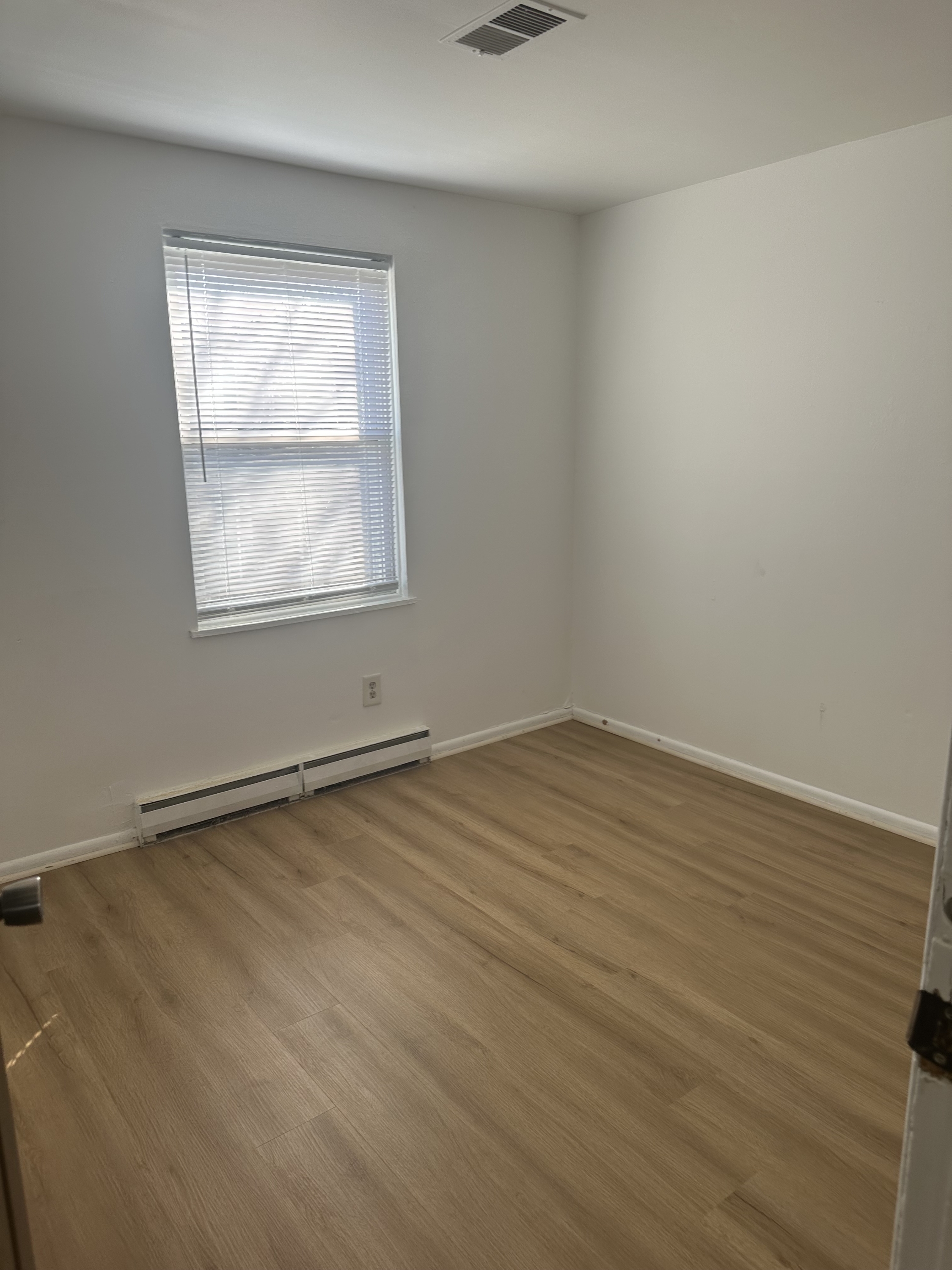 1608 Hobson Rd – photo 2