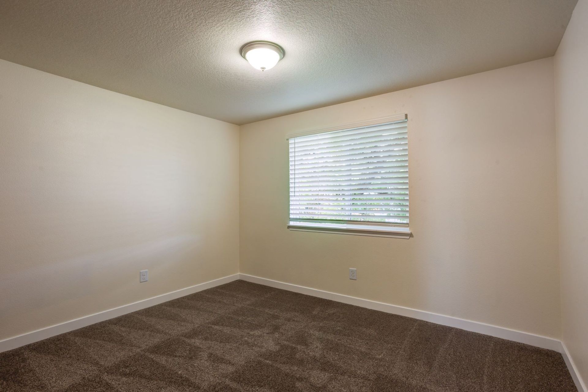 Cascade Village Estacada – photo 1