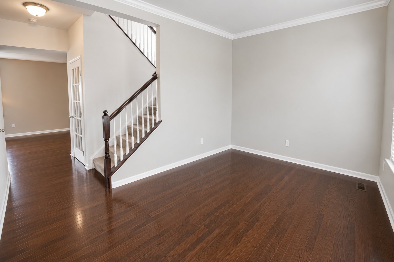 9480 Woodbine Way – photo 2