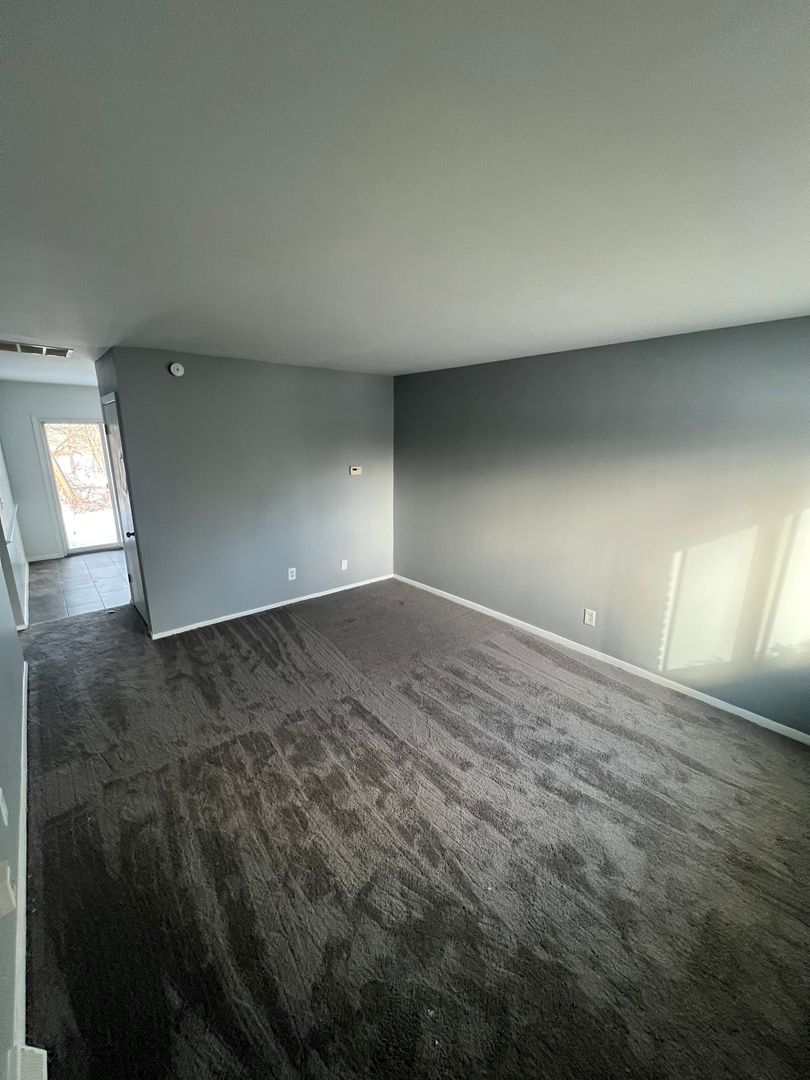 103 Cedar Ct unit 4 – photo 2