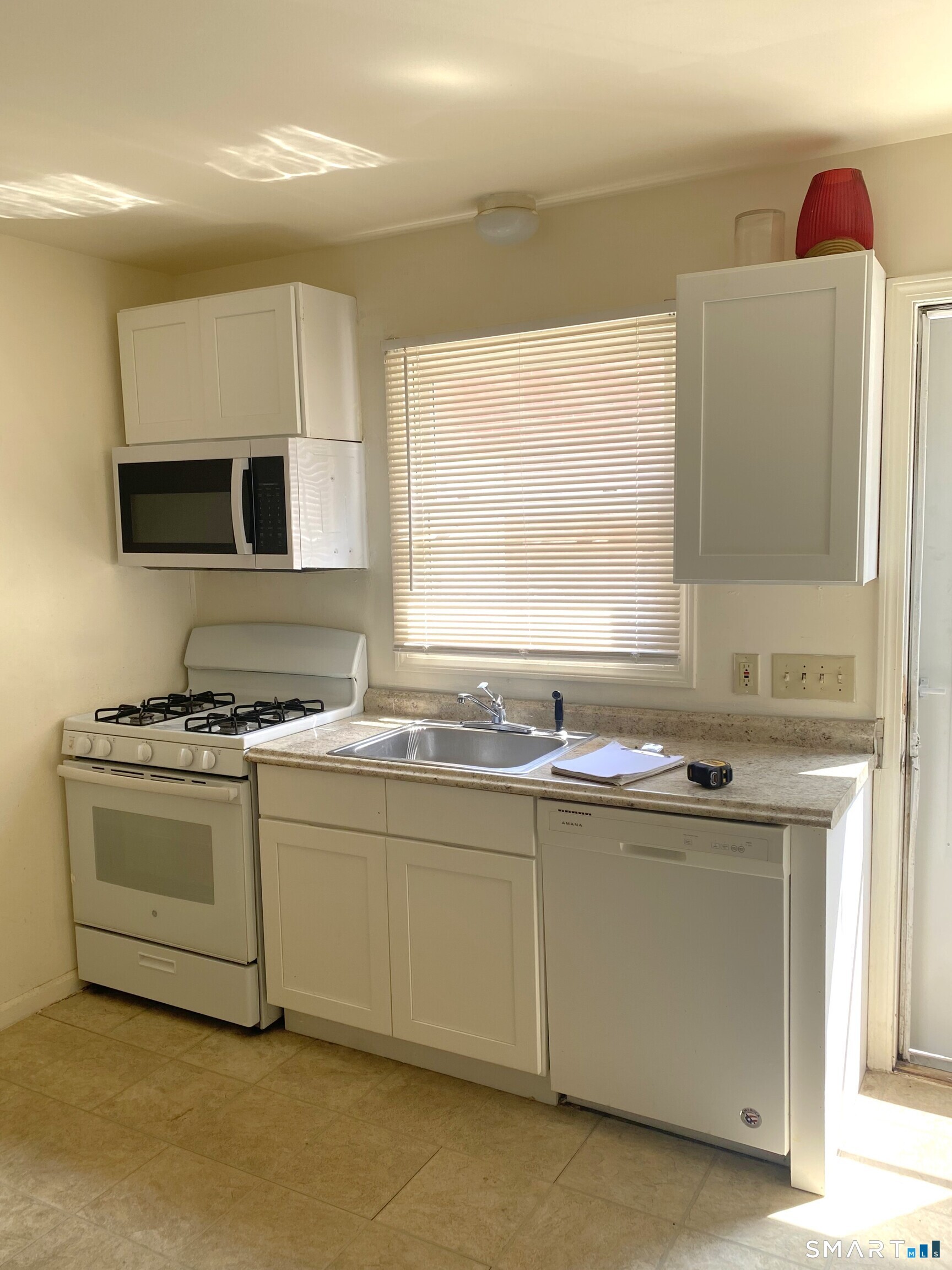 663 Newhall St unit 10 – photo 2