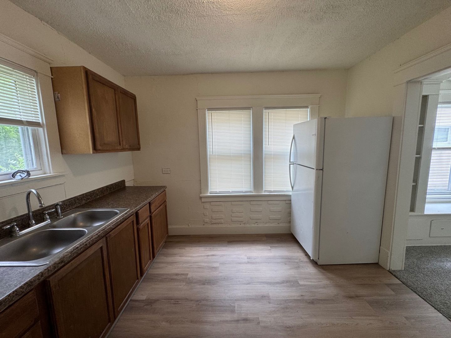 3039 E 126th St unit Down Unit – photo 4