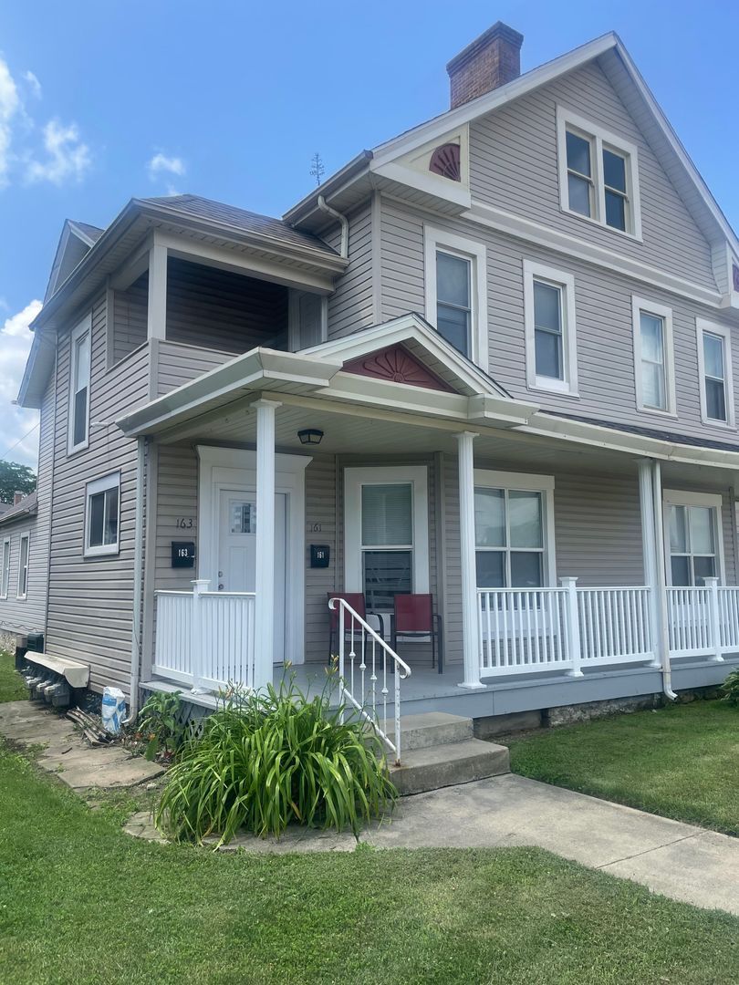 157 E Market St unit Market 161 – photo 1