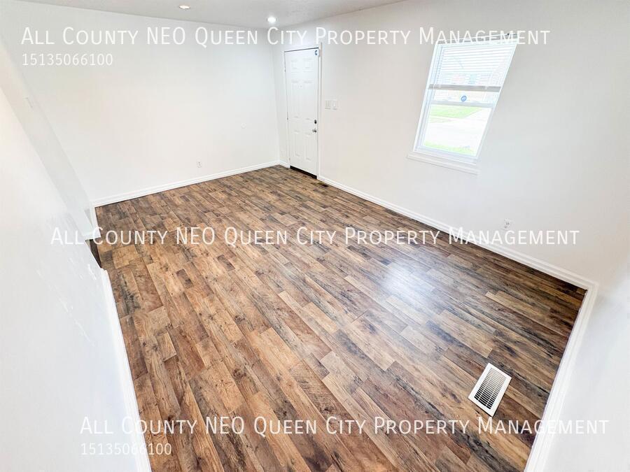 356 Harriet St – photo 5