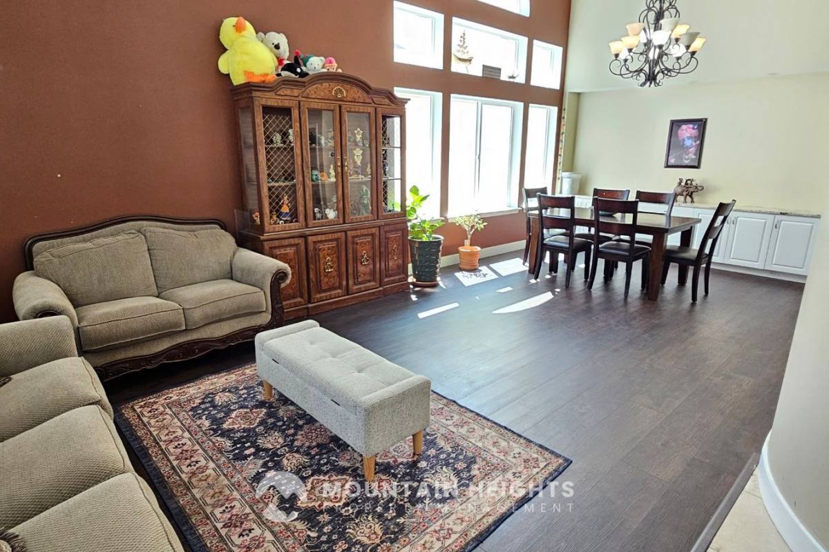 2096 Rainbow Point Dr – photo 2