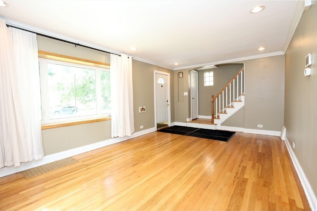 10031 S Paxton Ave – photo 5