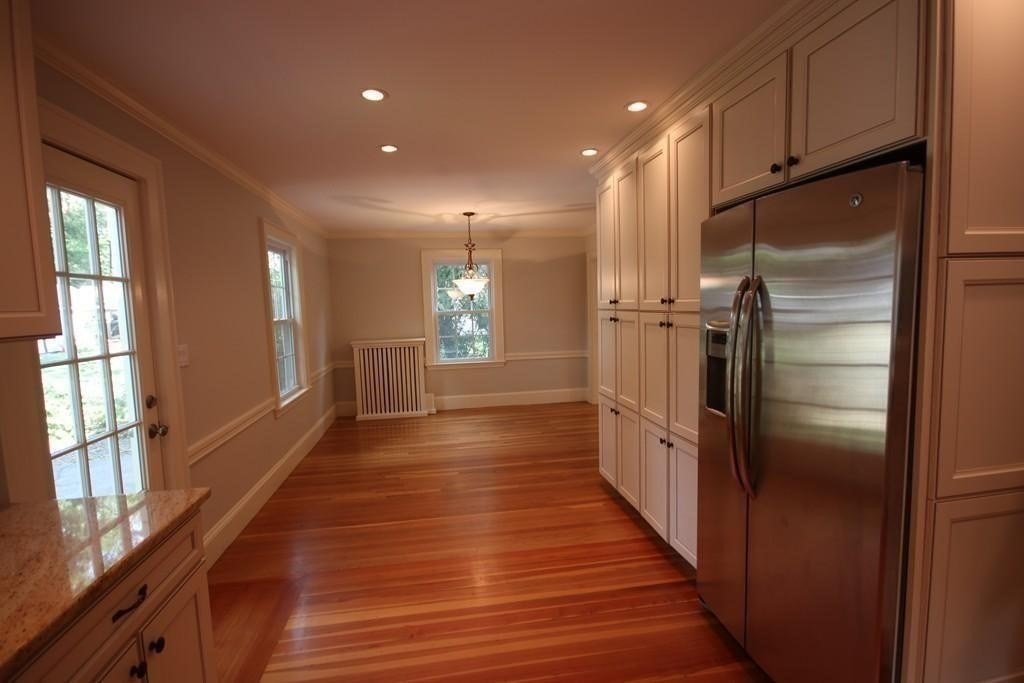 30 Farmcrest Ave – photo 4