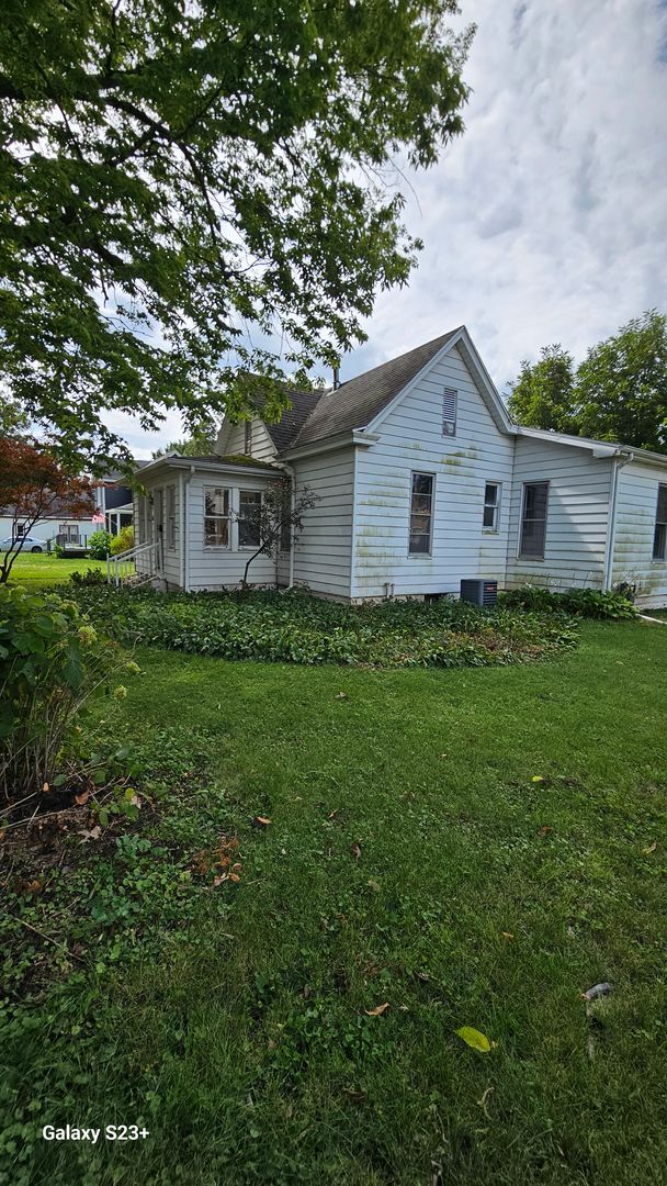 415 N Maple Ave – photo 2