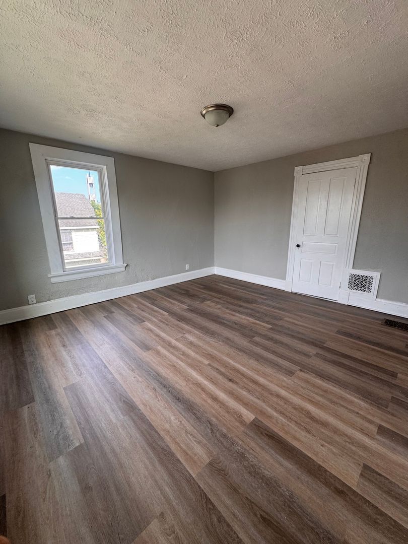 324 Liberty Ave unit B – photo 3