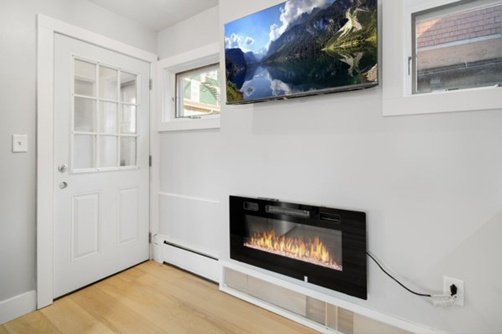 504 Stewart Ave unit 504-C – photo 4
