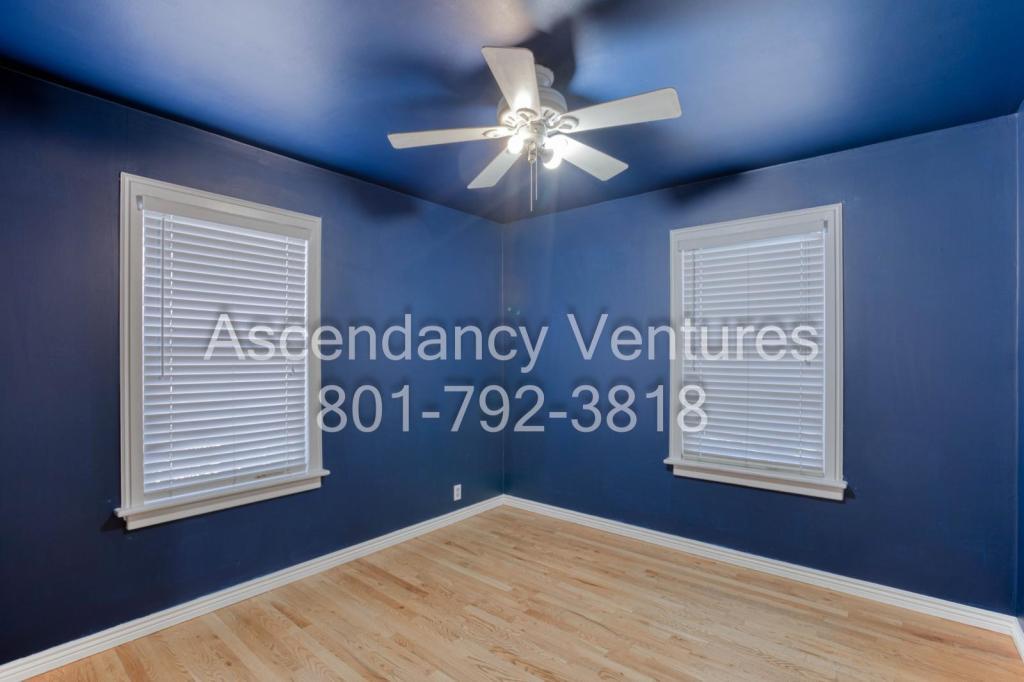 538 Navajo St – photo 4