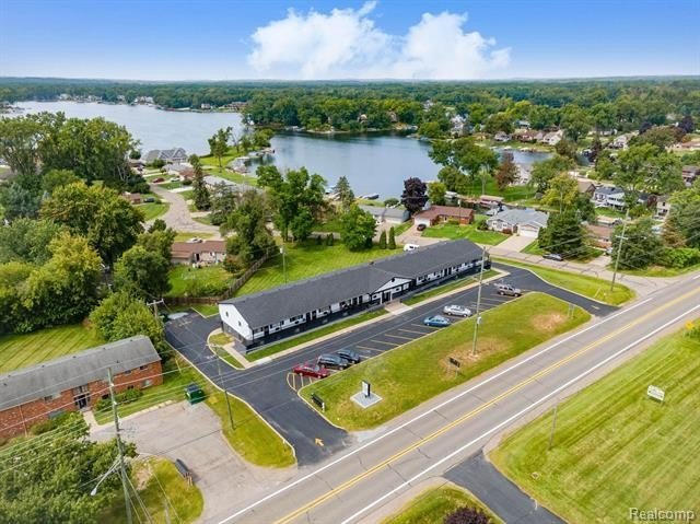 2475 S Commerce Rd #3 – photo 4
