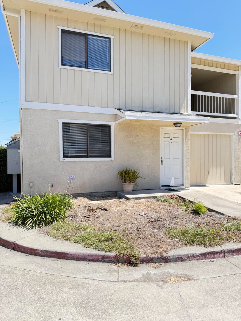 21663 Garden Ave unit 21663 - Unit 8 – photo 1