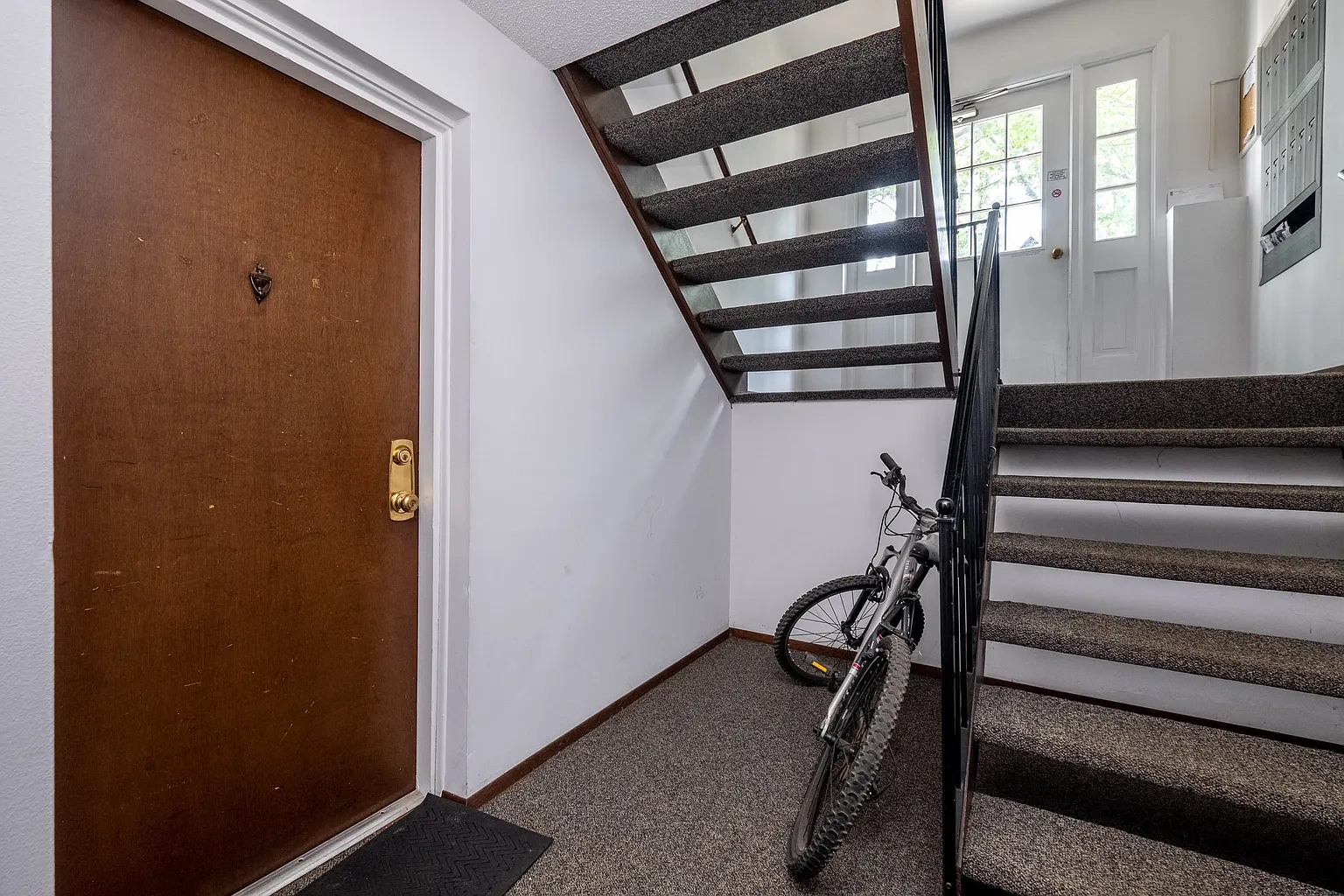 Hartford Place Apartments – photo 5