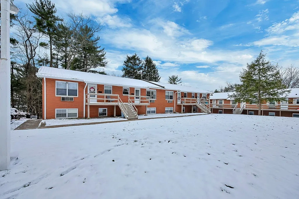 New Concord Apartments – photo 2