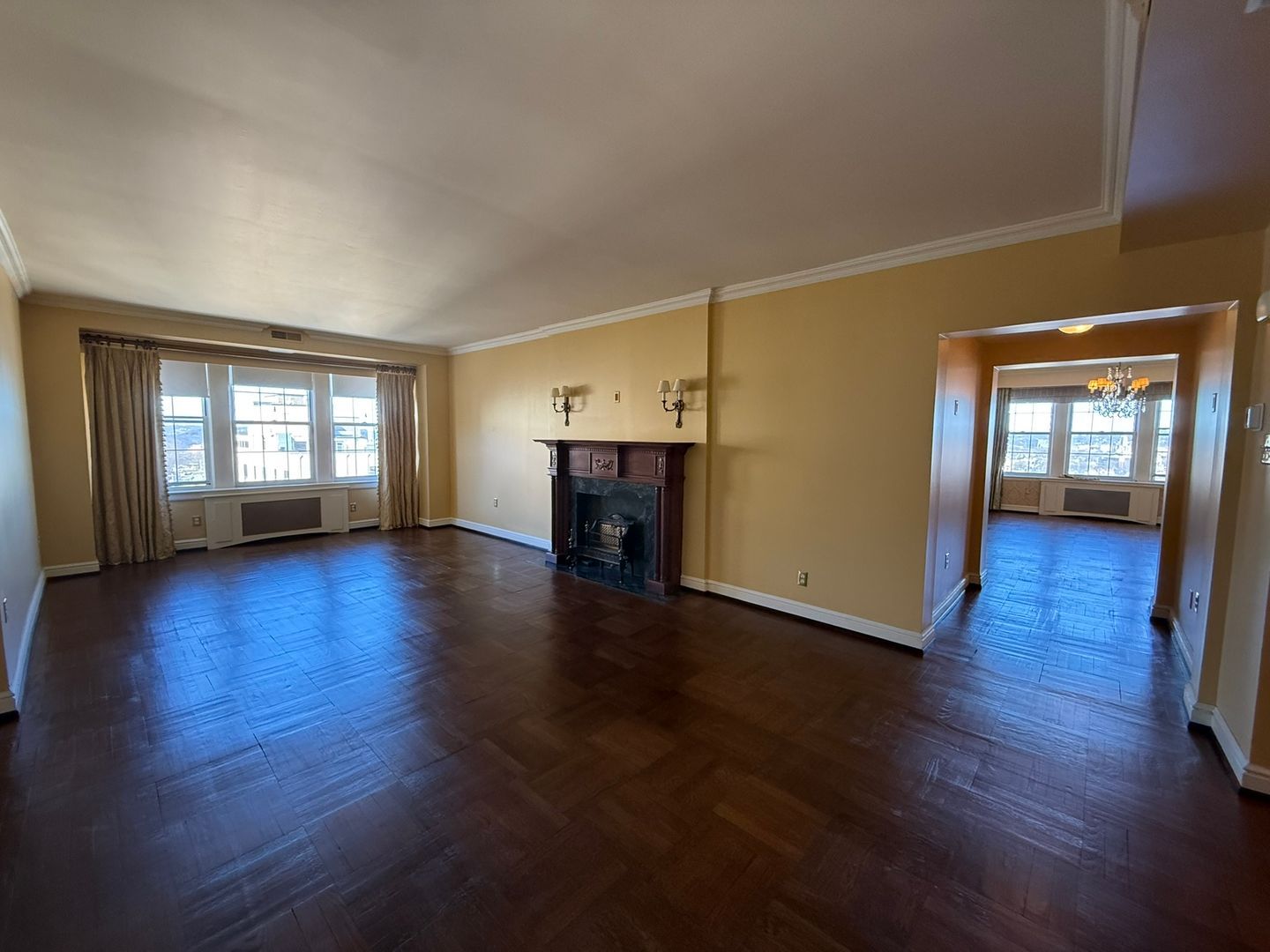 3955 Bigelow Blvd unit Royal York 916 – photo 1