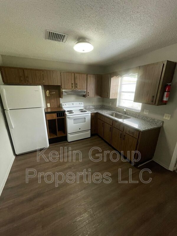 160 N Nekoma Ave unit 1 – photo 4