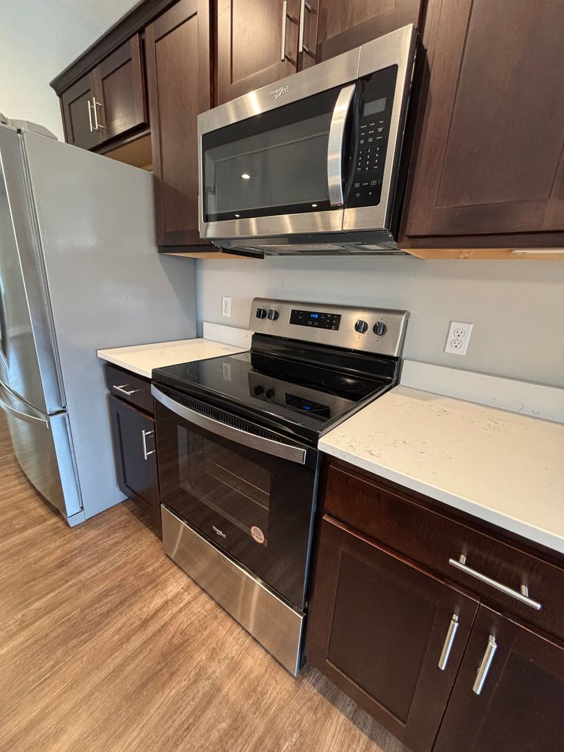 70 Hawthorne Dr unit 70 – photo 3