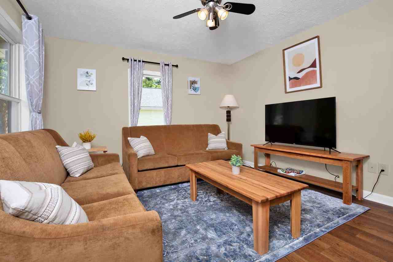 530 Pearl St unit 1367379P – photo 3
