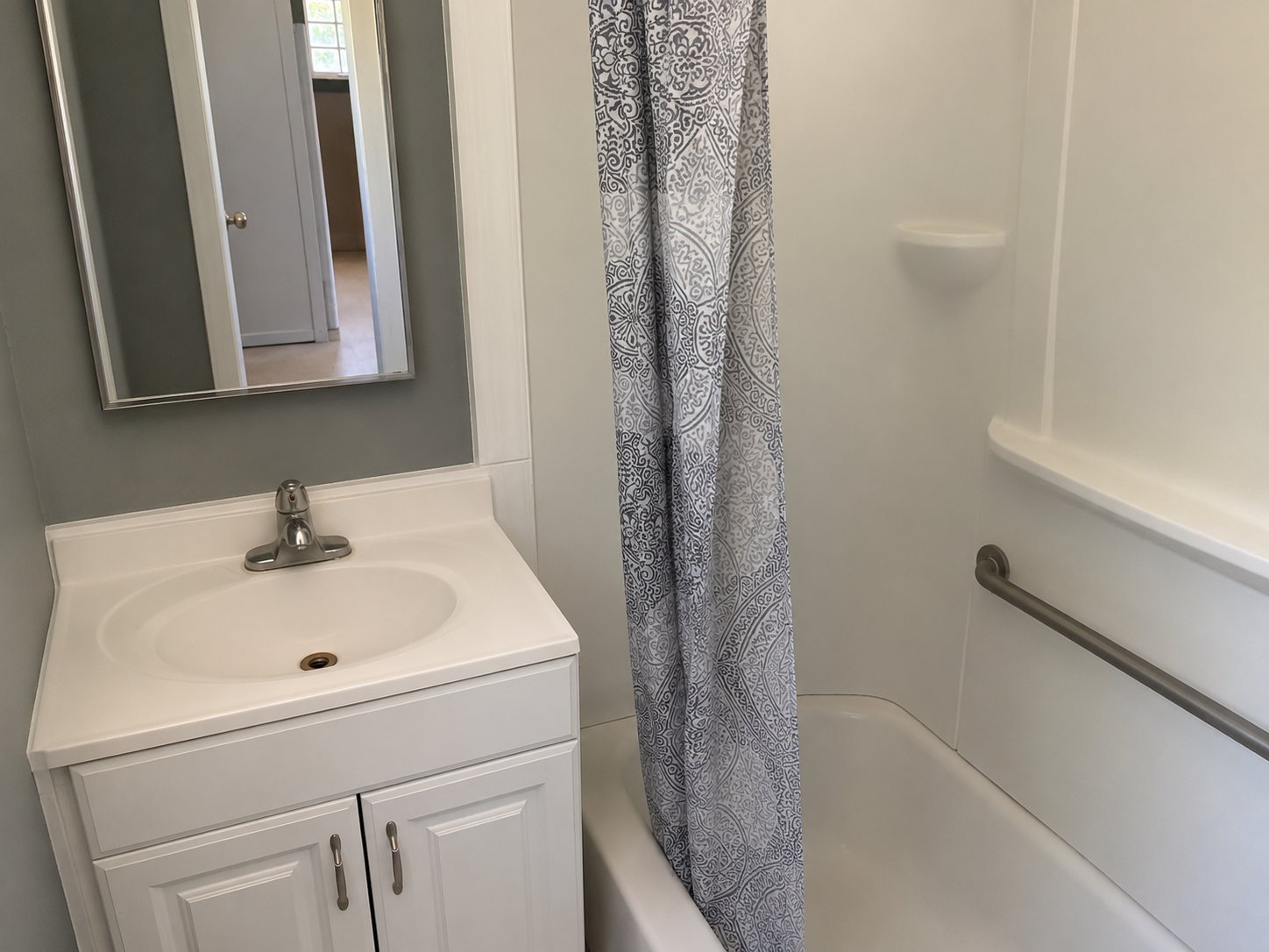 4240 S 1300 E unit Apt 4 – photo 4
