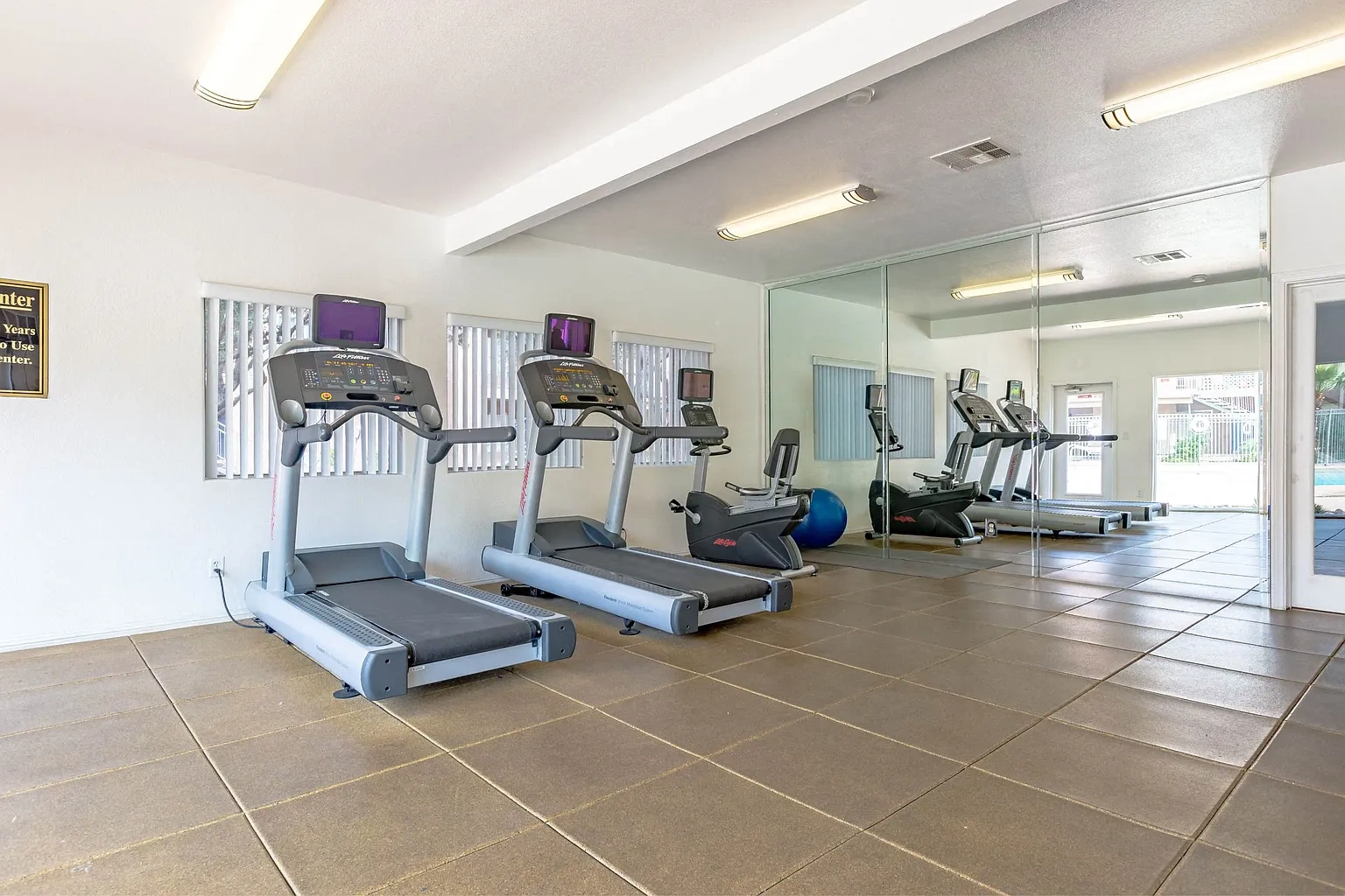 Playa Vista Apartments – photo 4