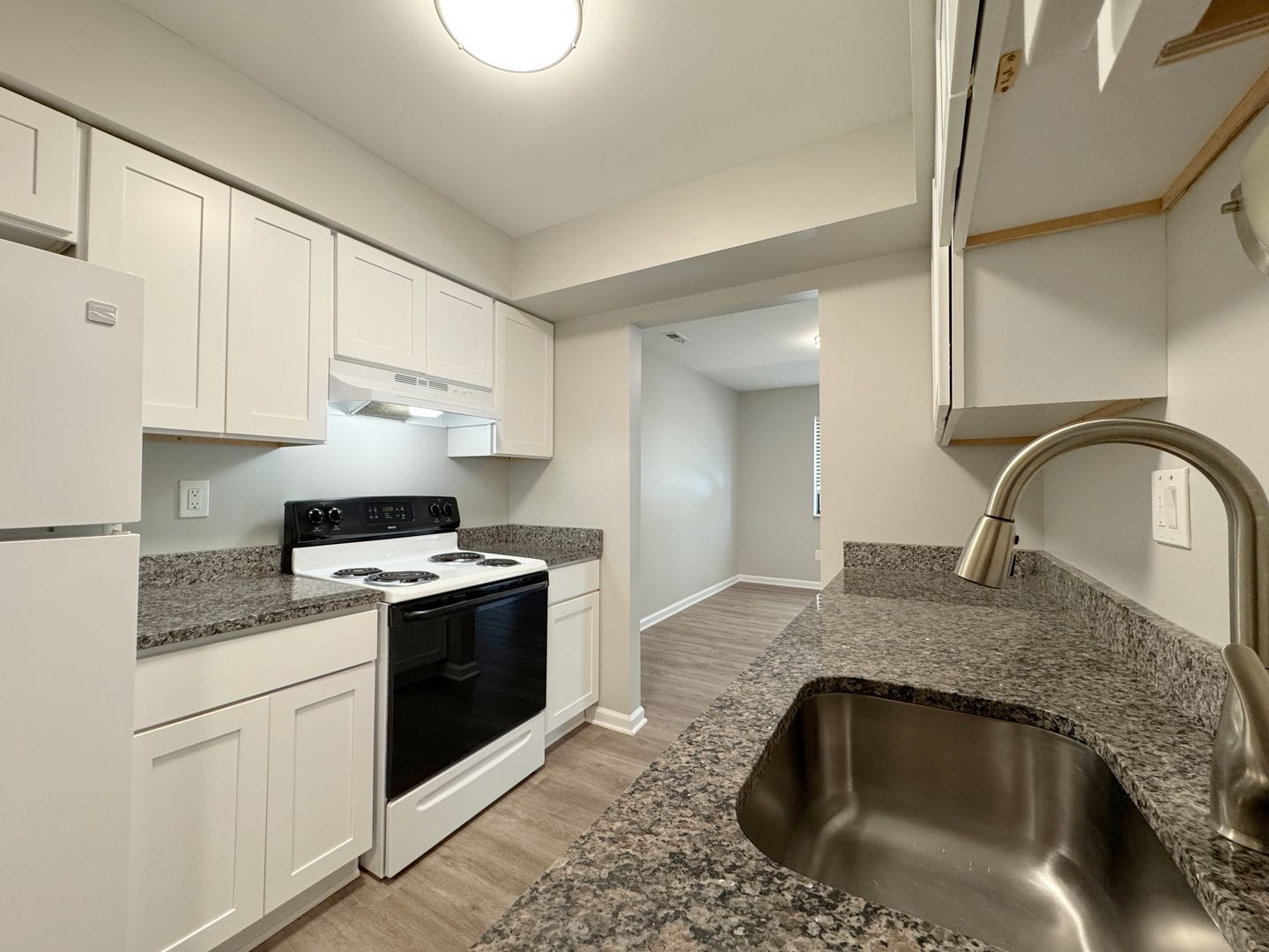 30250 W 12 Mile Rd unit C201 – photo 2