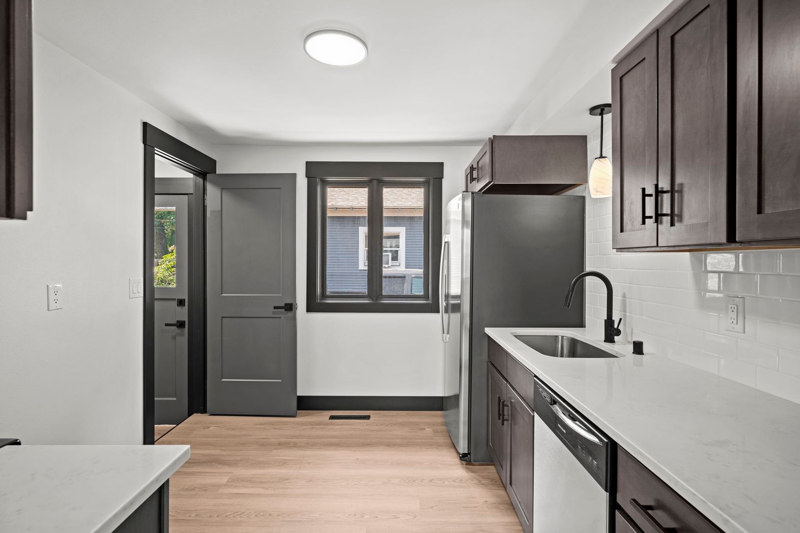 3717 N Perry St unit 3719 – photo 4
