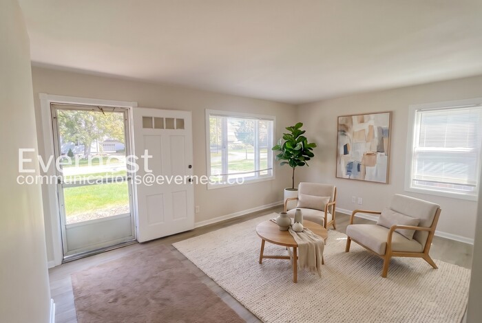1254 Elmwood Rd – photo 2