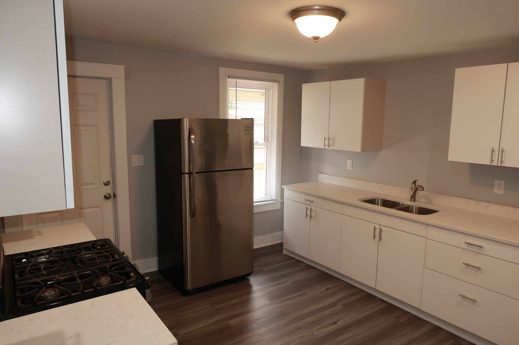 819 49th St unit 1 – photo 1