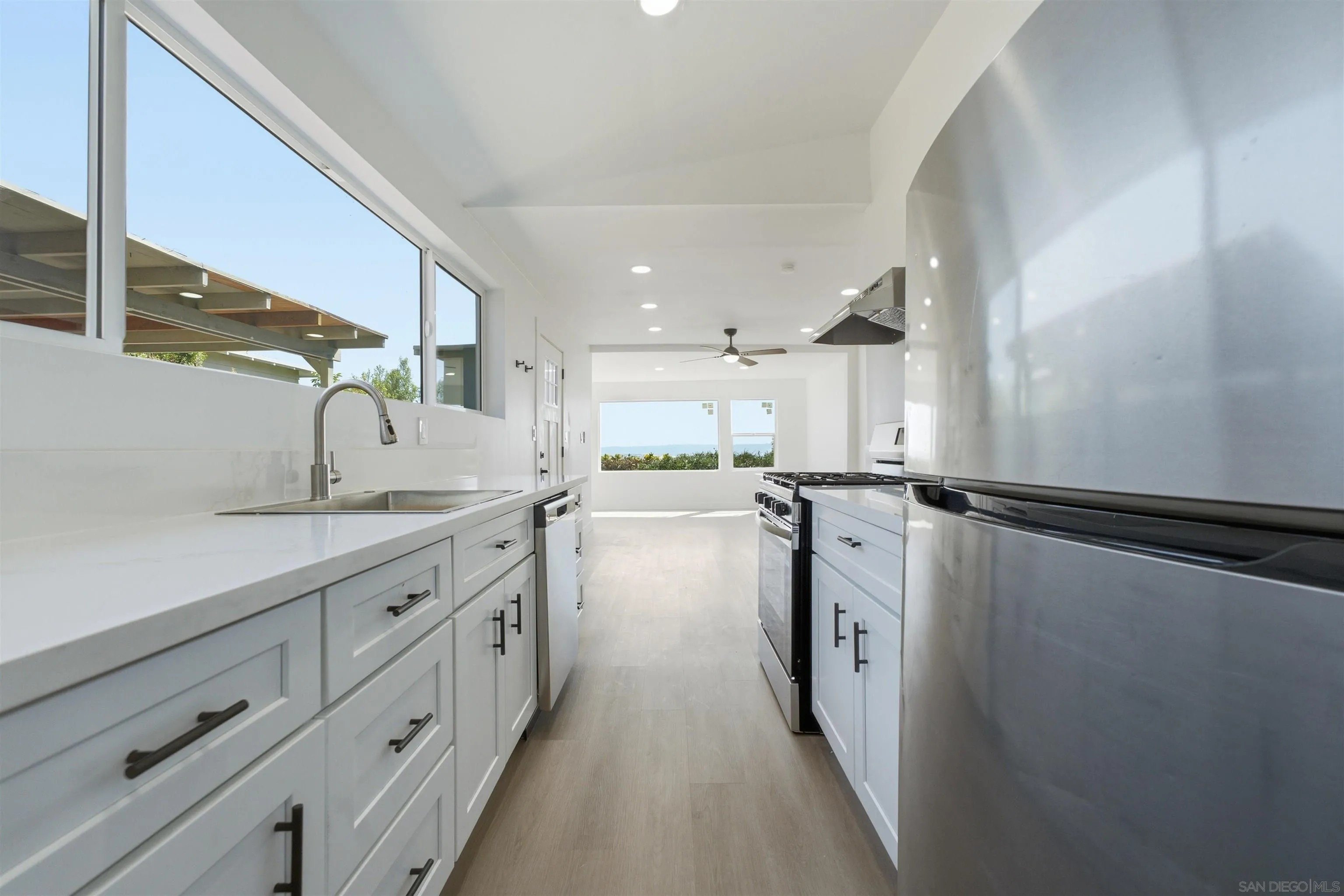 2844 State St – photo 1