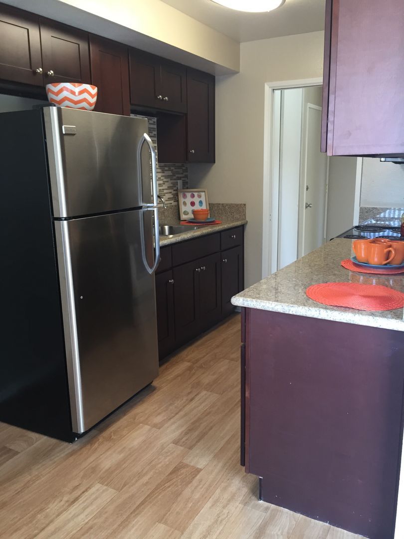 425 Lime Ave unit 307 – photo 3