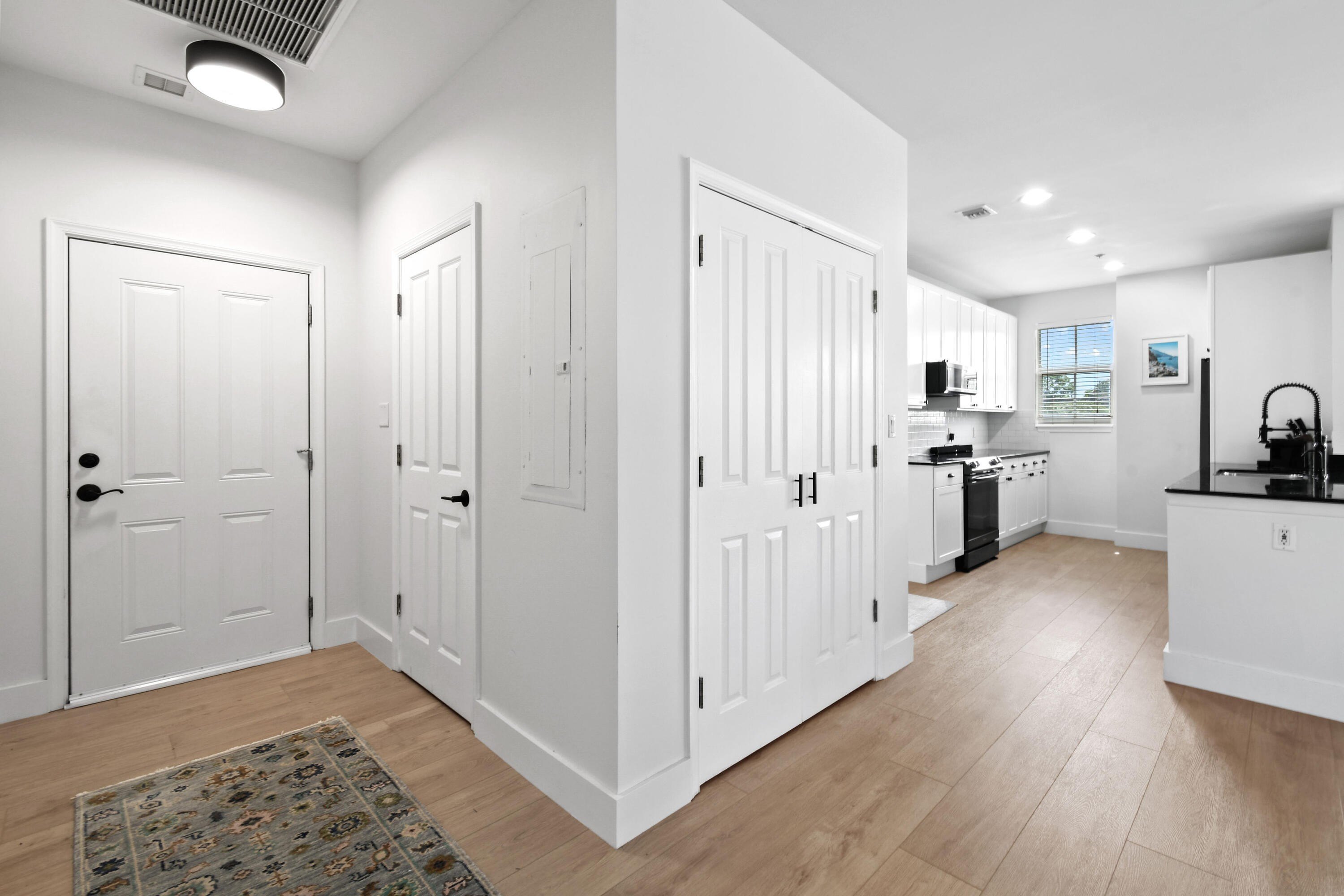 3940 N Flagler Dr #206 – photo 3