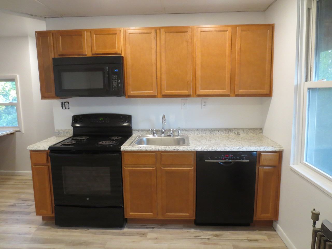 2421 Beechwood Blvd unit C – photo 3