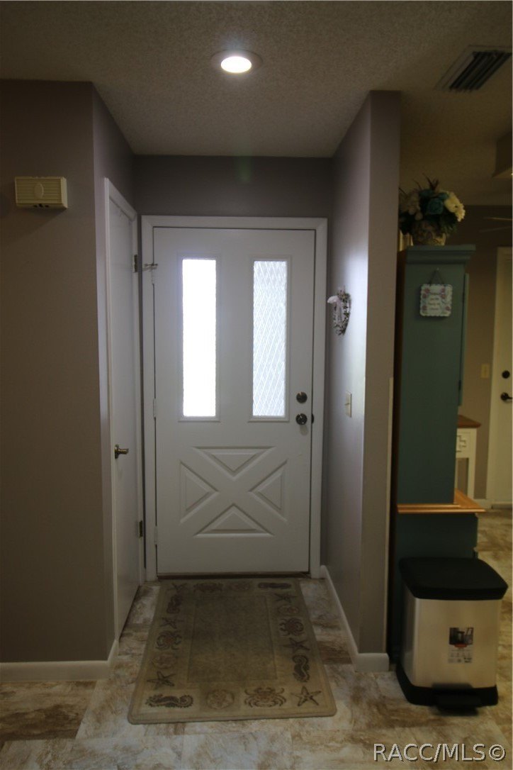 6884 Culpepper Ct – photo 2