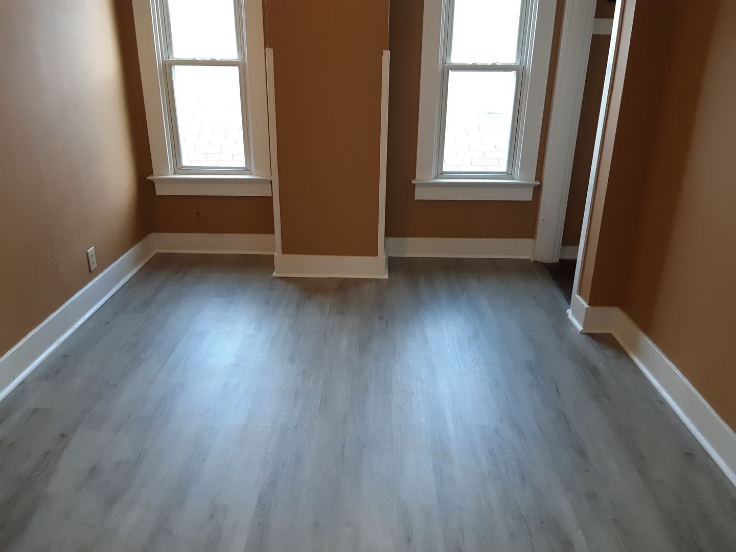 3517 E 2nd St – photo 4