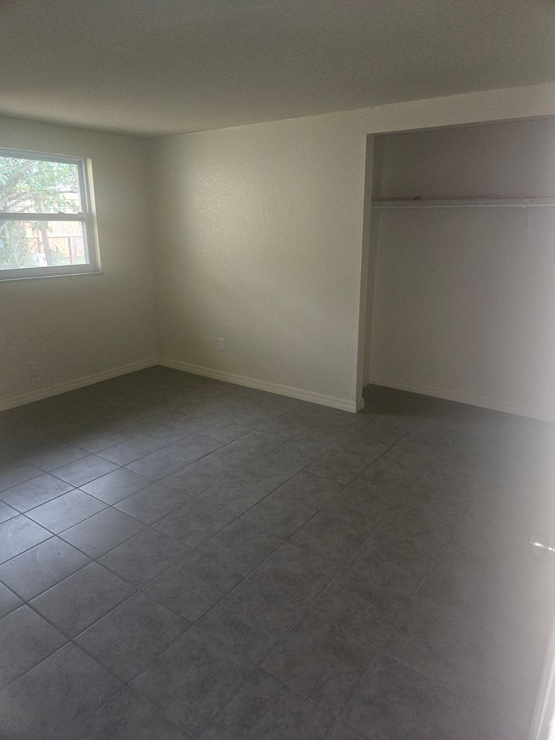 621 60th Ave Dr E – photo 4