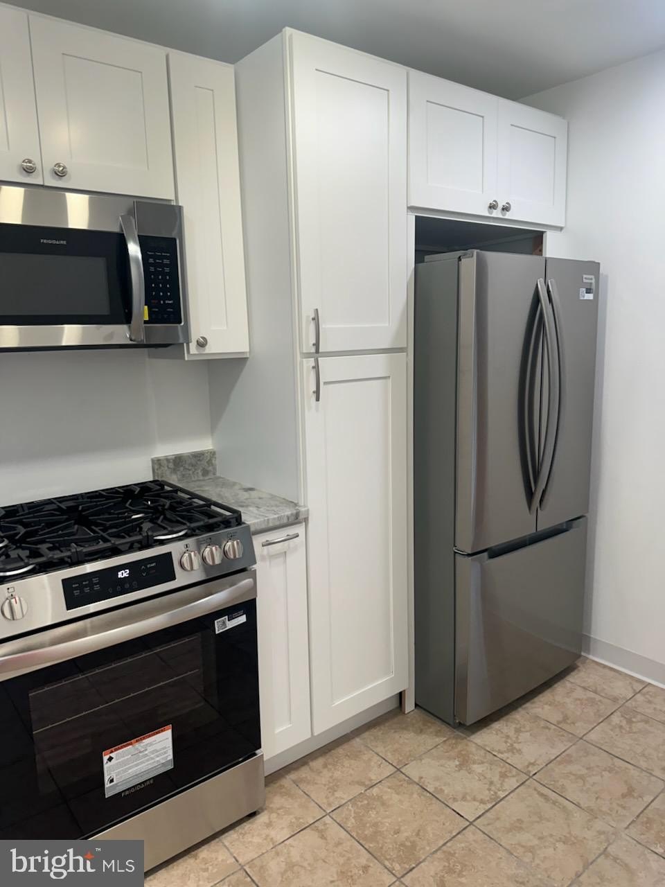 319 Runnymede Ave – photo 2