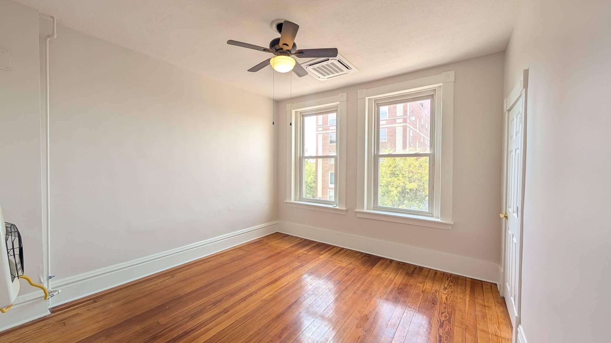 128 N Broad St unit 4 – photo 2
