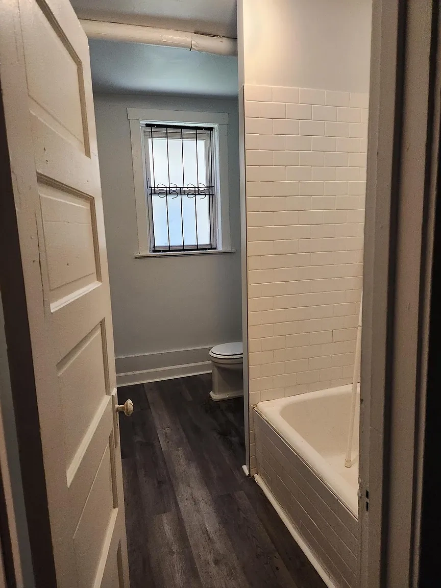 Everett Apartments – photo 1
