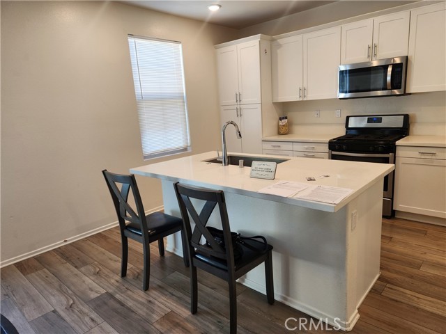 938 W Jasmine Wy – photo 4