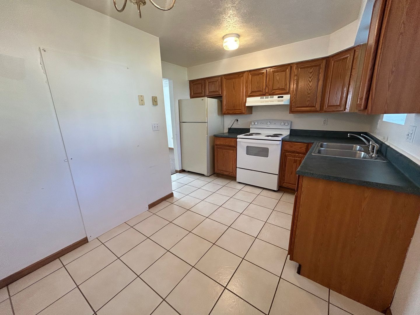 326 S East St unit Unit 3 – photo 4