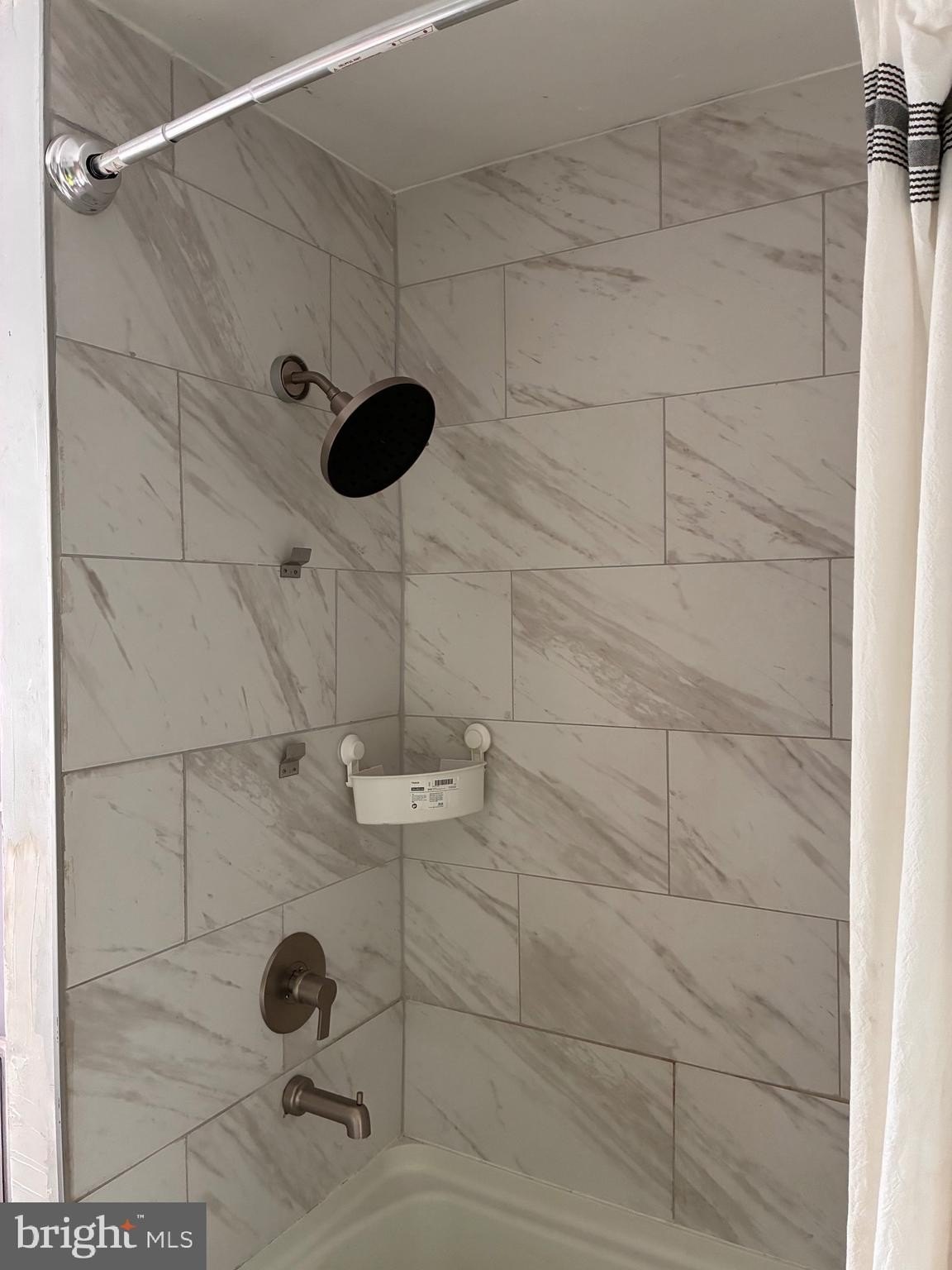 10 Greenwood Ave – photo 3
