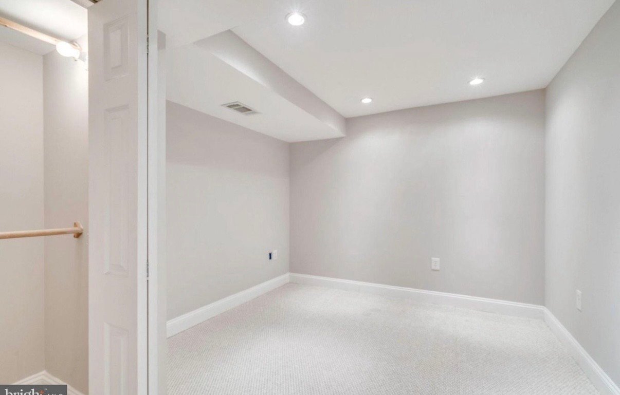6430 Gildar St – photo 5