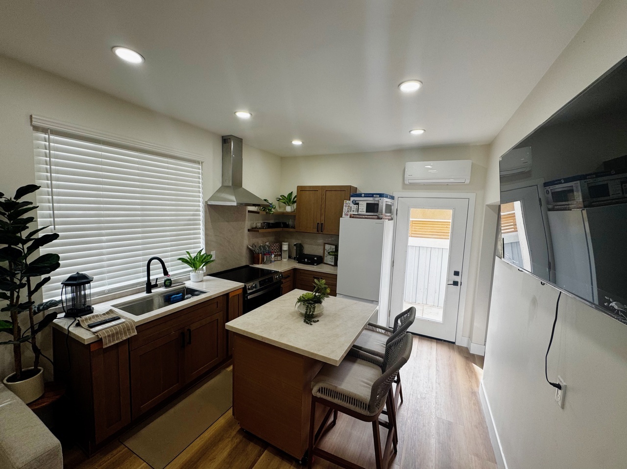 27280 Arla St unit 1 – photo 2