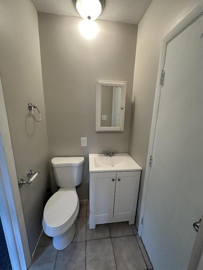 11021 Western Ave – photo 3