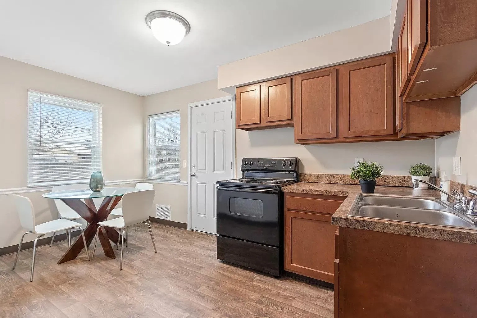 Coves at Columbus on Arborwood Drive – photo 3