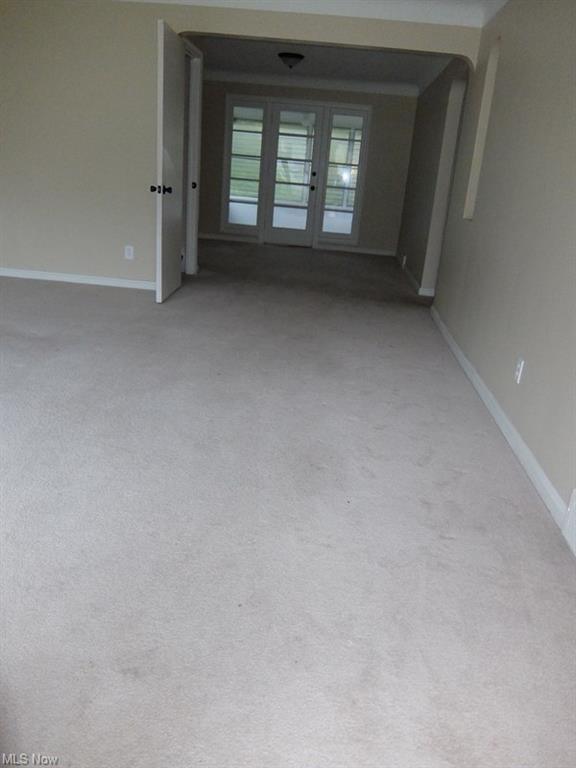 2332 N Taylor Rd – photo 3